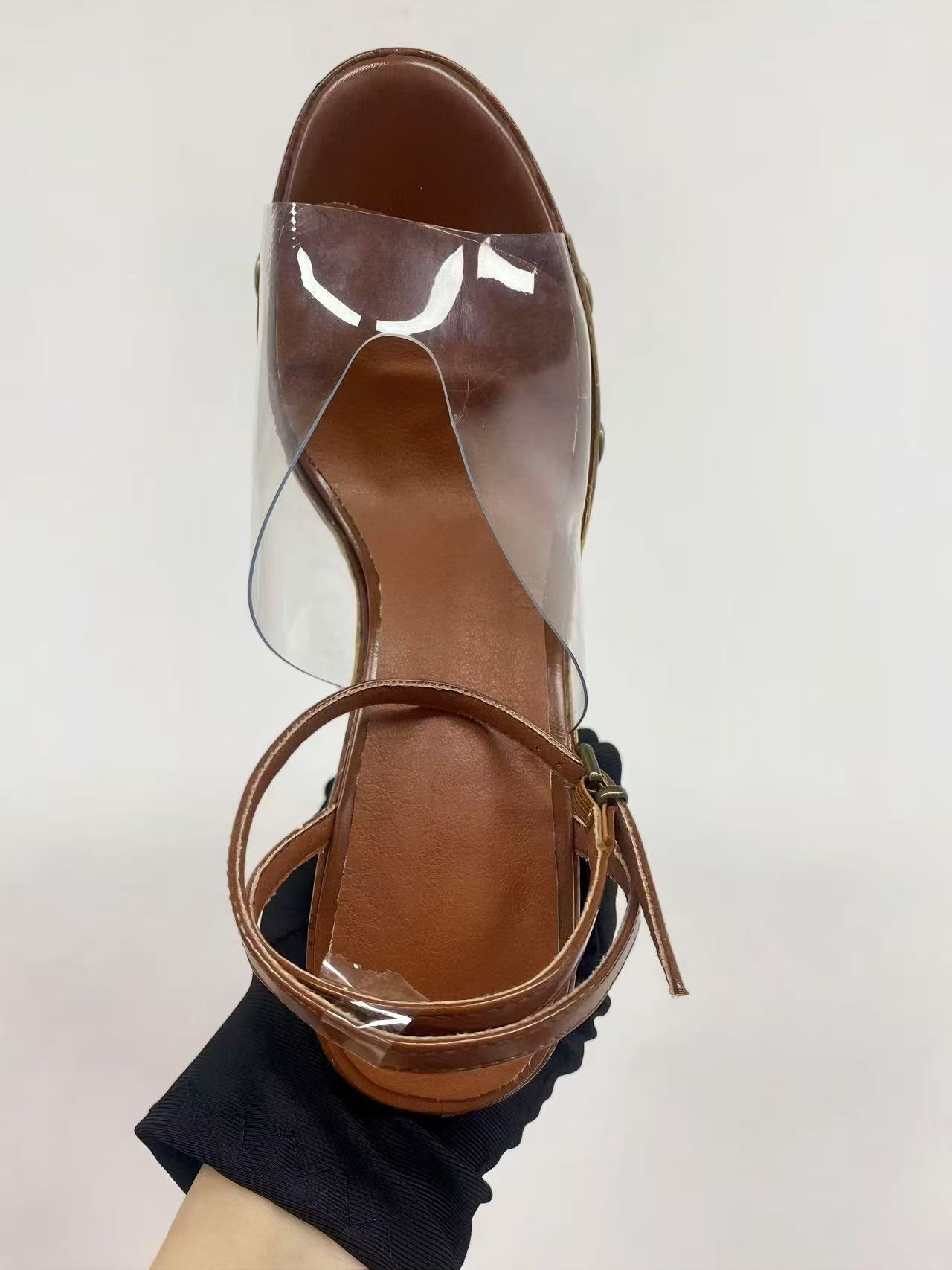 High-heeled 14 cm Thick-heeled - огляд і ціна Desk Setup Modern