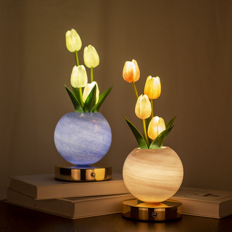 Tulip LED Night Light USB Rech - огляд і ціна Desk Setup Gadgets